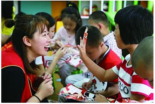 必胜客爱心活动温暖六一 - 食品资讯 - 第一食品