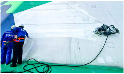 沪东中华涂装二部成功应用拉毛机器人进行外板打磨作业